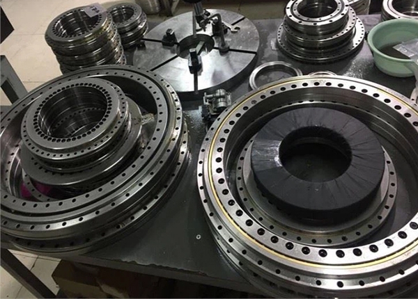 What are rotary table bearings?