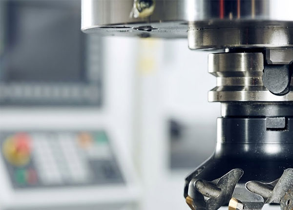 Crossed Roller Bearings for Machine Tool Accessories: Applications, Advantages and Selection Guide