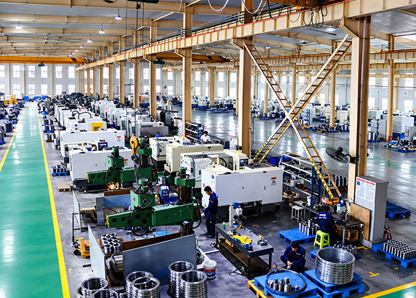 Bearing-manufacturing-workshop-with-CNC-machines-and-production-equipment-at-BY-Bearings